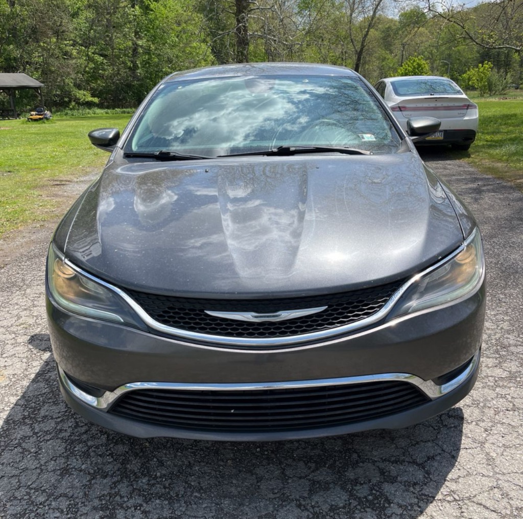 2016 Chrysler 200 Limited's photo