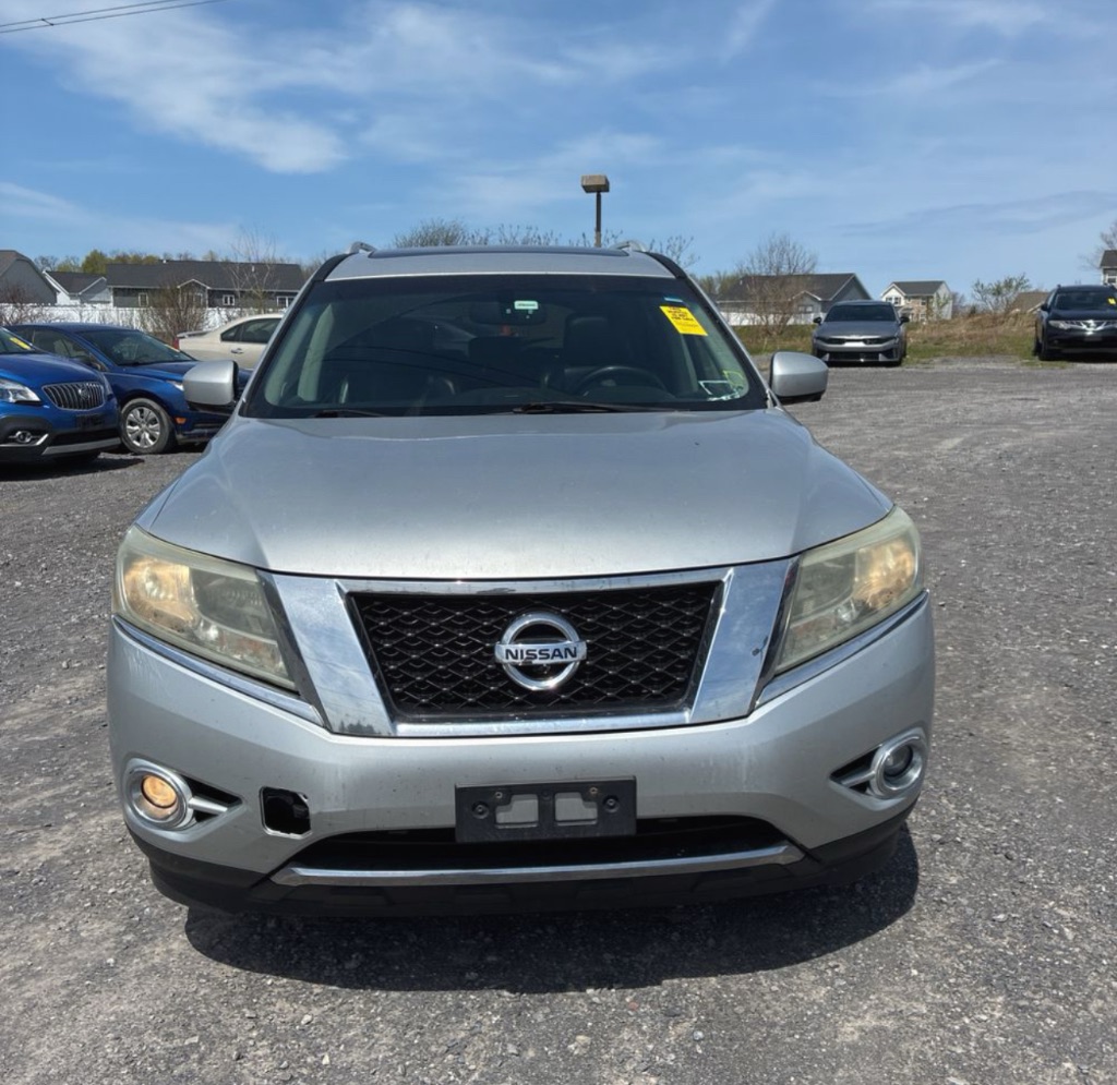 2014 Nissan Pathfinder Platinum 4WD's photo